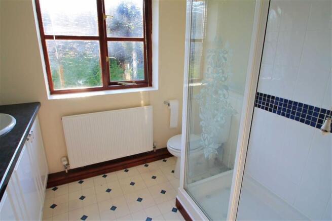 EN-SUITE TO MASTER