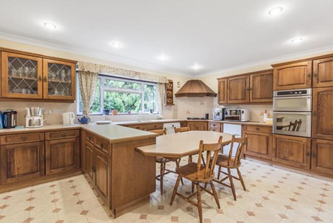 Kitchen/Breakfast Ro