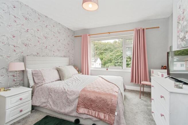 3 bed Detached for sale Image 8