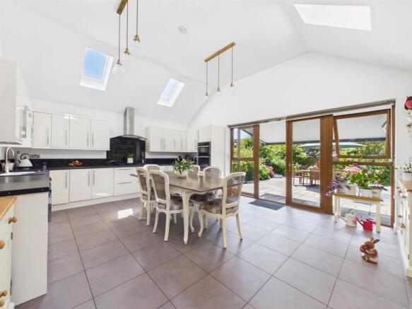 Sherwood Avenue, Chaddesden, Derby photo 4