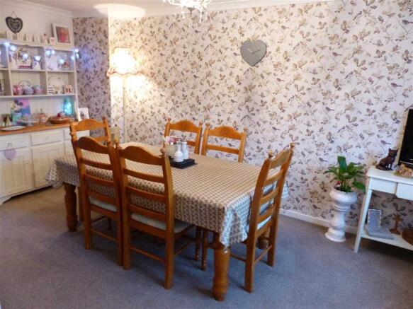DINING ROOM VIEW 2