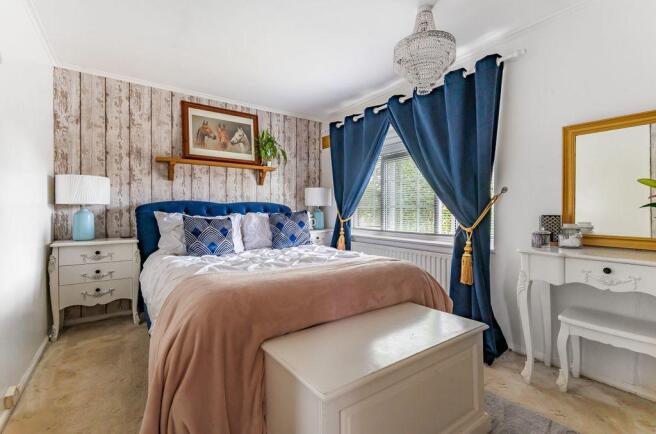 Bedroom 1 (Double)