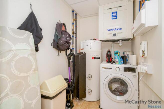 1 bed Apartment for sale Image 8
