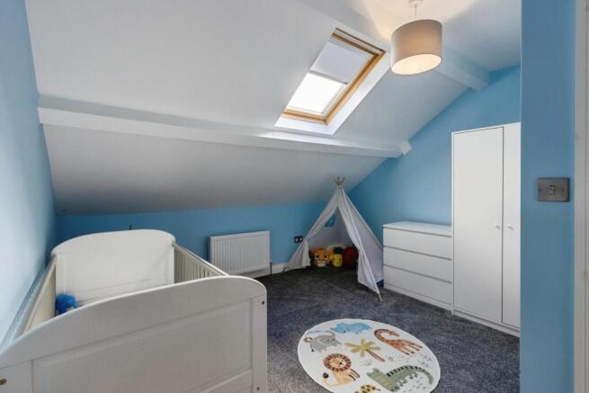 3 bed Terraced for sale Image 11