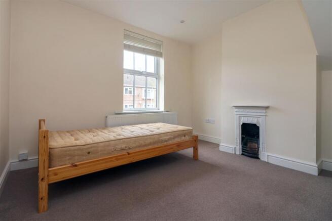 BEDROOM 1: