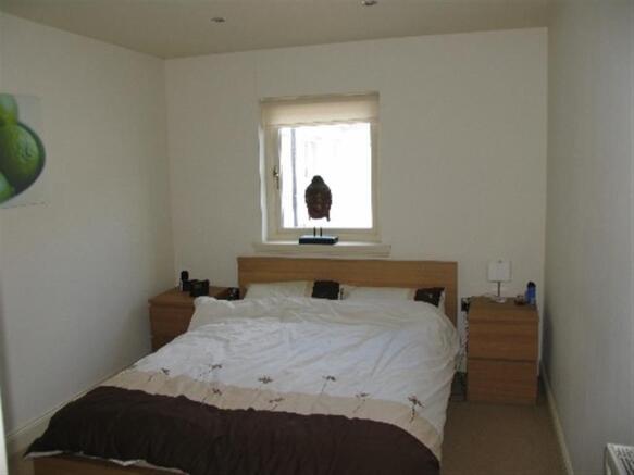 BEDROOM 2