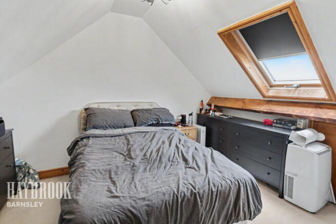 2 bed Semi-Detached for sale Image 5