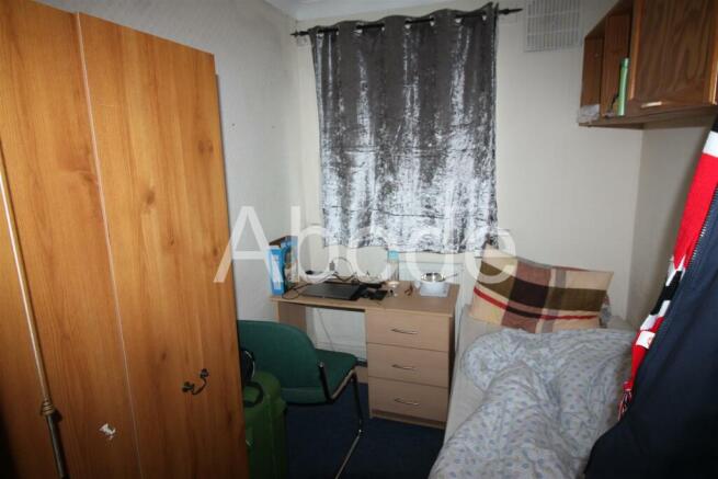 3 bed House to rent Image 6
