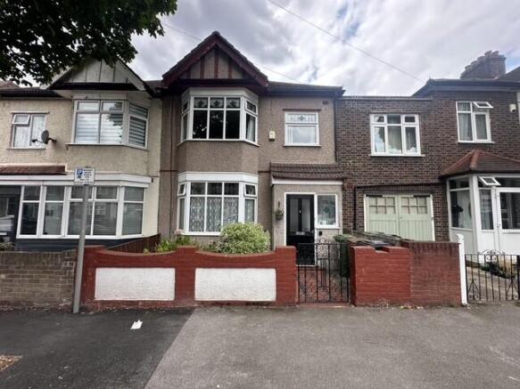 MID TERRACE HOUSE
