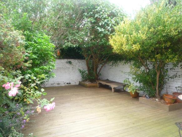 top left - garden 1
