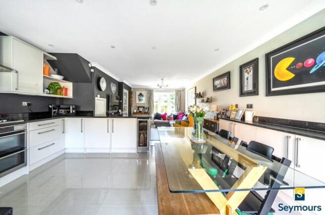 Kitchen/Dining