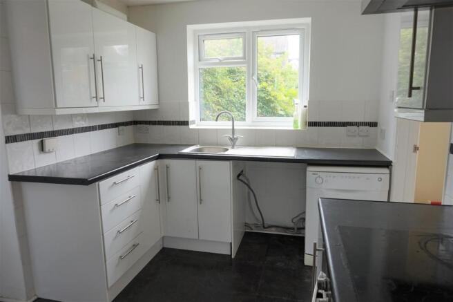 Kitchen To Use.JPG