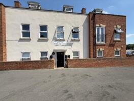 Flat 12, 62 Peddars Court, Catsbrook Road, Luton LU3 2EE