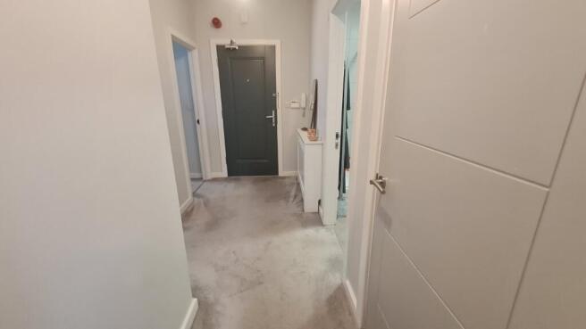 2 bed Flat to rent Image 7