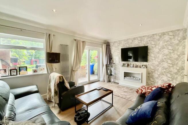3 bed Semi-Detached for sale Image 4