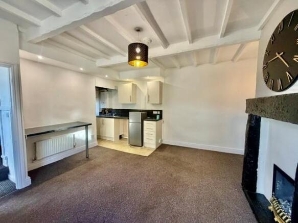 Kitchen Area.jpg