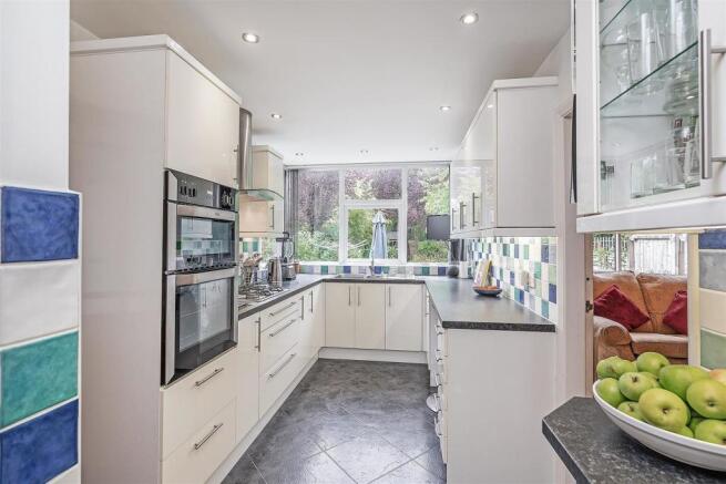 87 Dene Court Road-10_lo.jpg