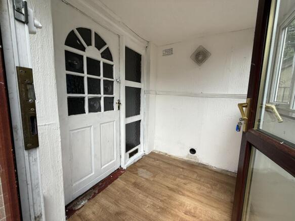 3 bed Semi-Detached for sale Image 10