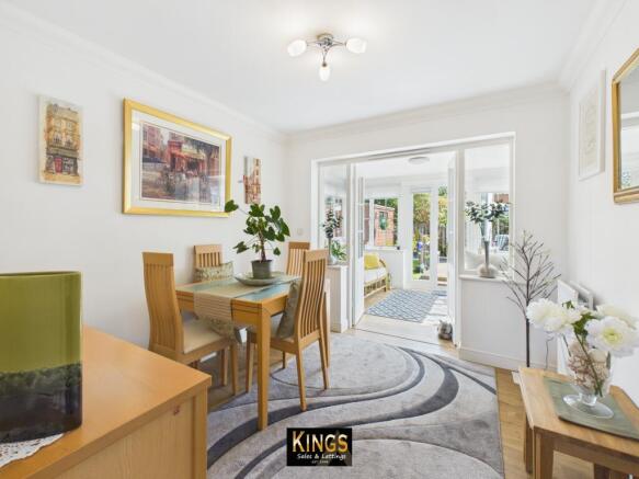 4 bed Detached for sale Image 10