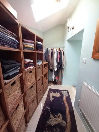 DRESSING ROOM 
