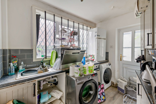 2 bed Semi-Detached for sale Image 4
