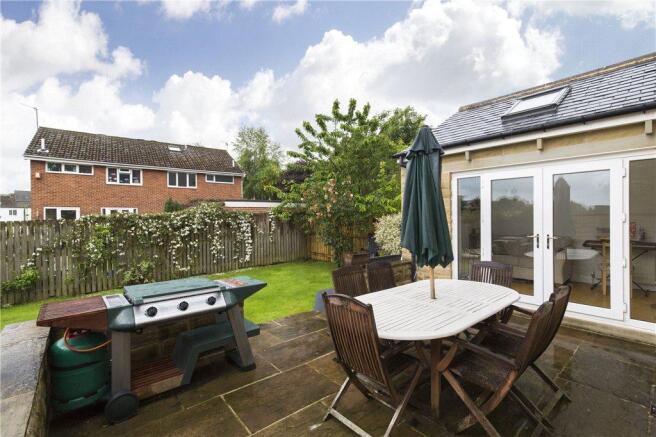 Al Fresco Dining