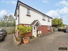 7, Maple Grove, Knightsdale Road, Weymouth DT4 0FE