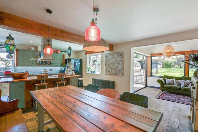 Kitchen/Dining Room