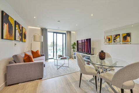 East Road, Colliers Wood, LONDON, SW19