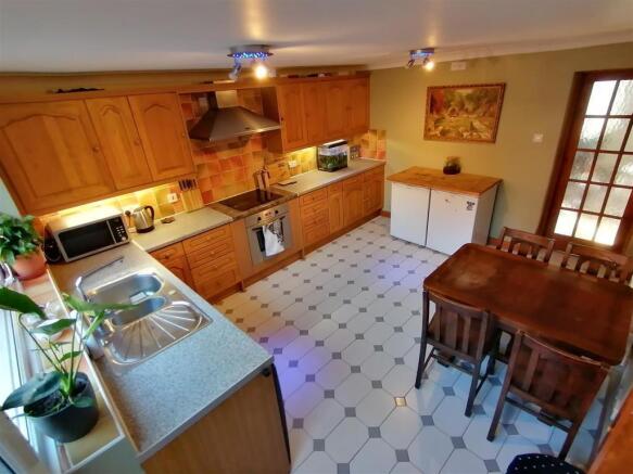 2 bed Cottage for sale Image 5