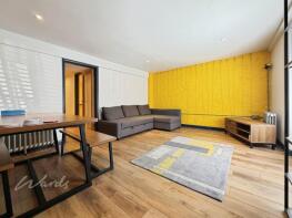 Flat 1, 10, Trinity Square, Margate CT9 1HR