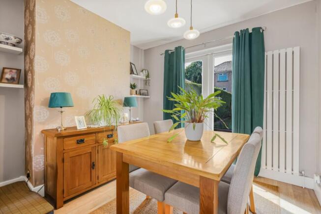 3 bed Semi-Detached for sale Image 9