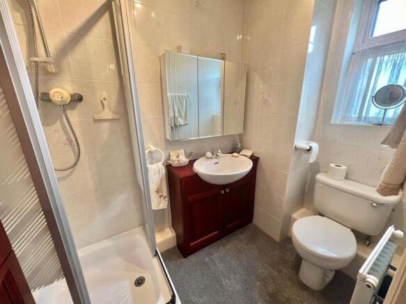 2 bed Apartment for sale Image 9