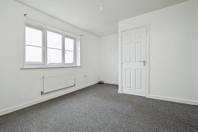 4 bed Detached for sale Image 9
