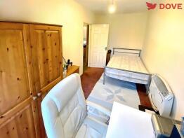 22, Broomspring Close, Sheffield S3 7XA