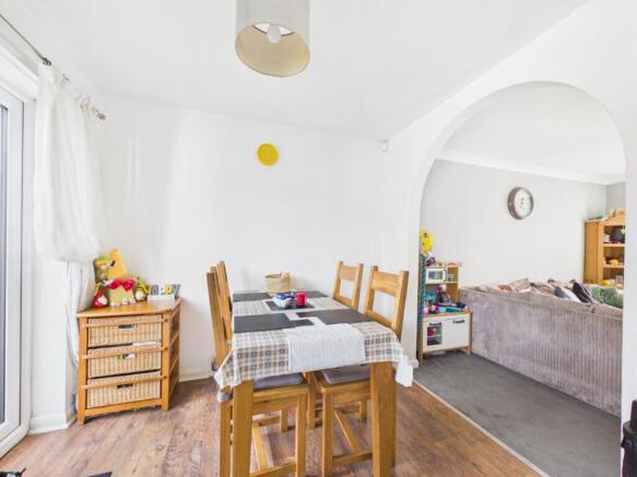 3 bed Semi-Detached for sale Image 5