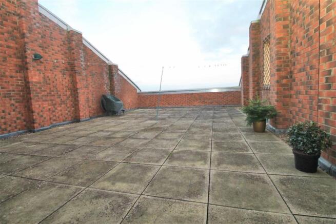 ROOF TERRACE