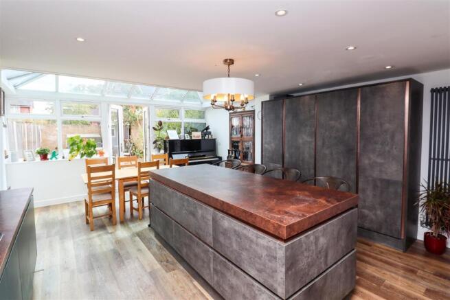 Kitchen/Dining Room