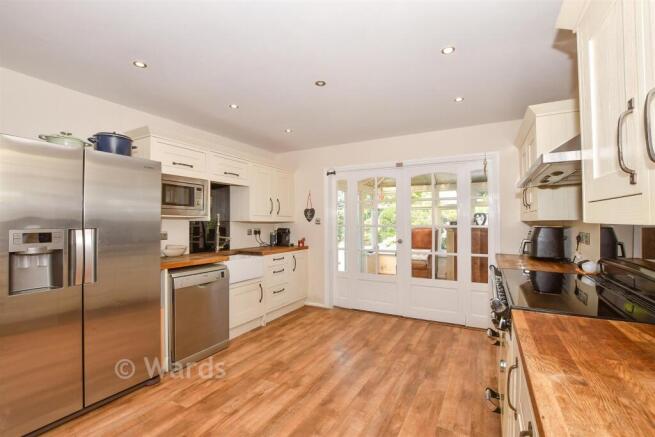 Kitchen/ Breakfast Room