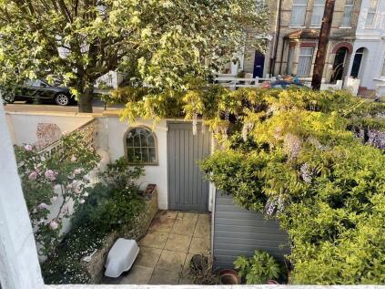 St. Elmo Road W12