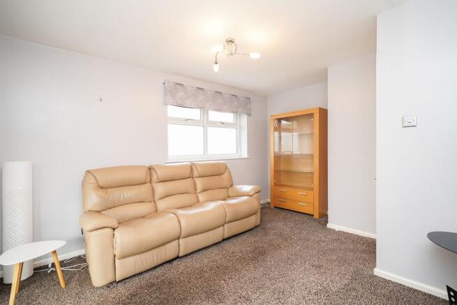 2 bed Detached Bungalow to rent Image 8