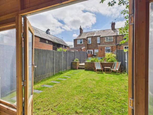 3 bed Terraced for sale Image 12
