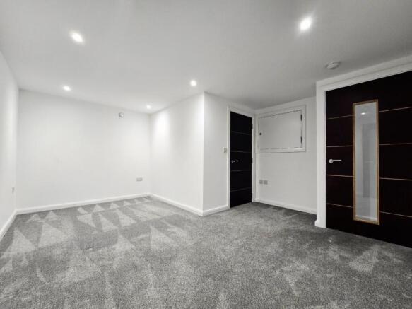 1 bed Flat to rent Image 6