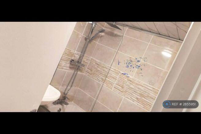 1 bed Flat to rent Image 8