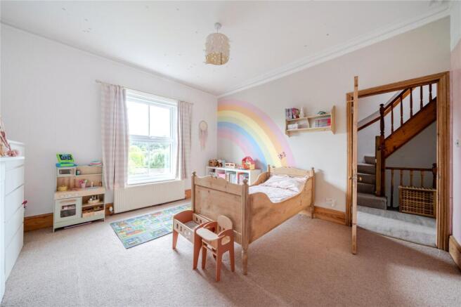4 bed Terraced for sale Image 9