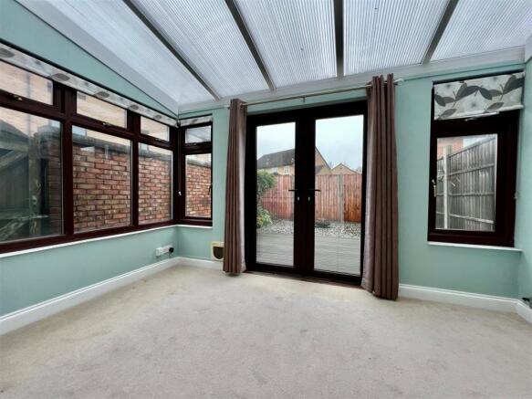21 Brampton Lane -  conserv.jpg