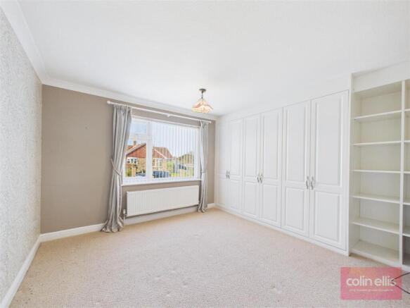 2 bed Ground Flat for sale Image 4