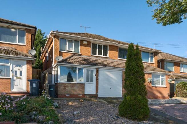 3-bed semi-detached on Turves Green, Birmingham, West Midlands, B31, £240,000