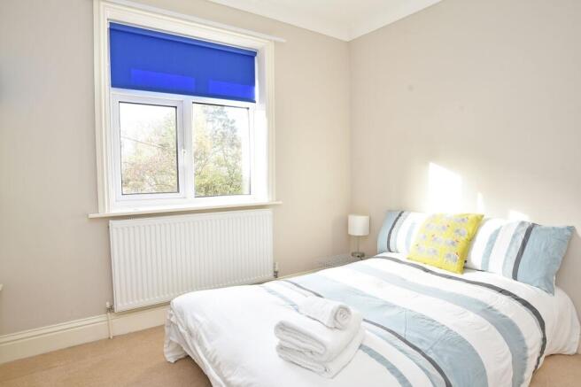 4 bed House for sale Image 12