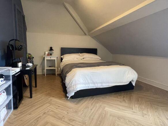 Bed 4